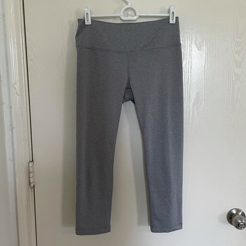 90 Degree Reflex Cropped leggings